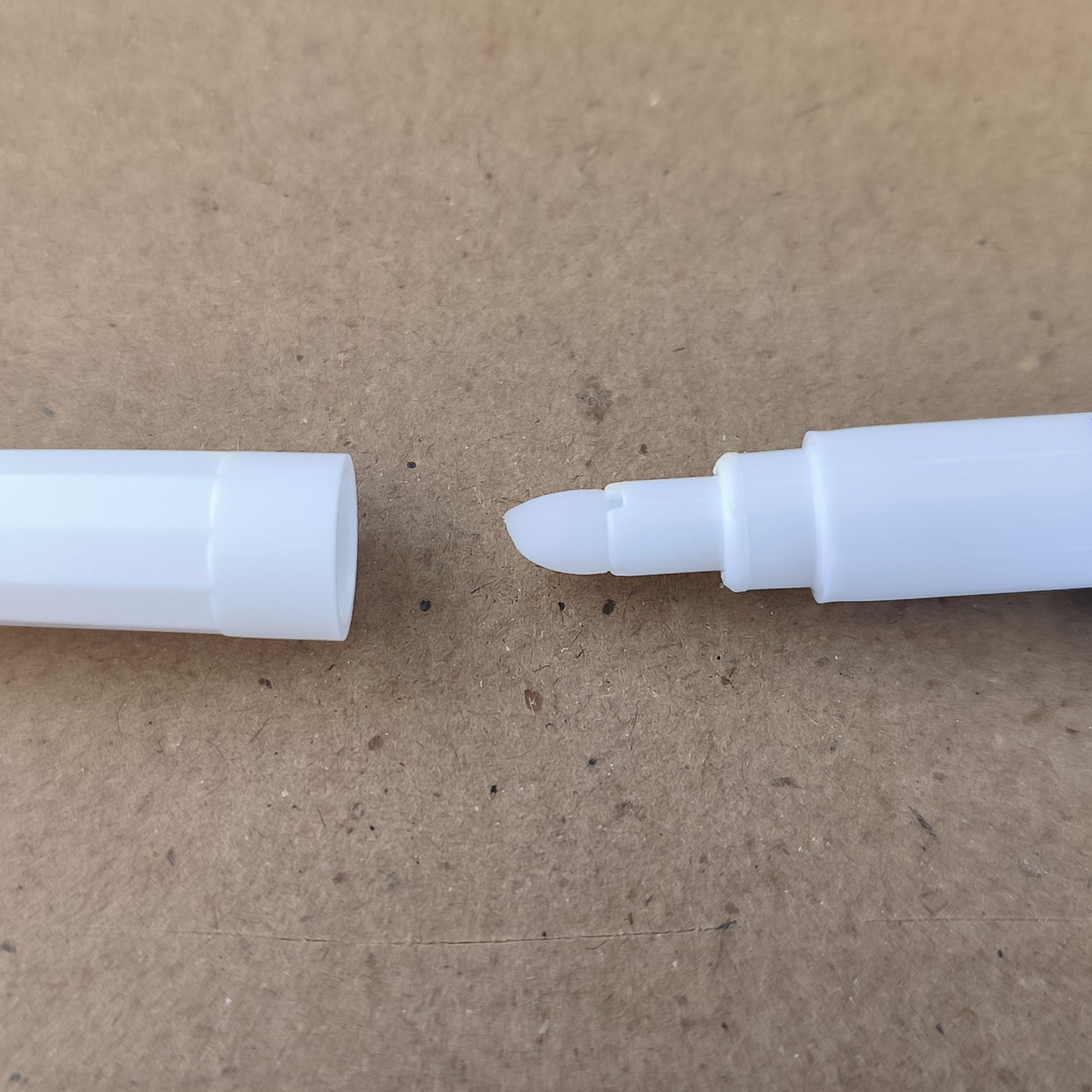 Tintenlöscher 2 Spitzen Tintenkiller Löschstift mit Keilspitze und Überschreiber