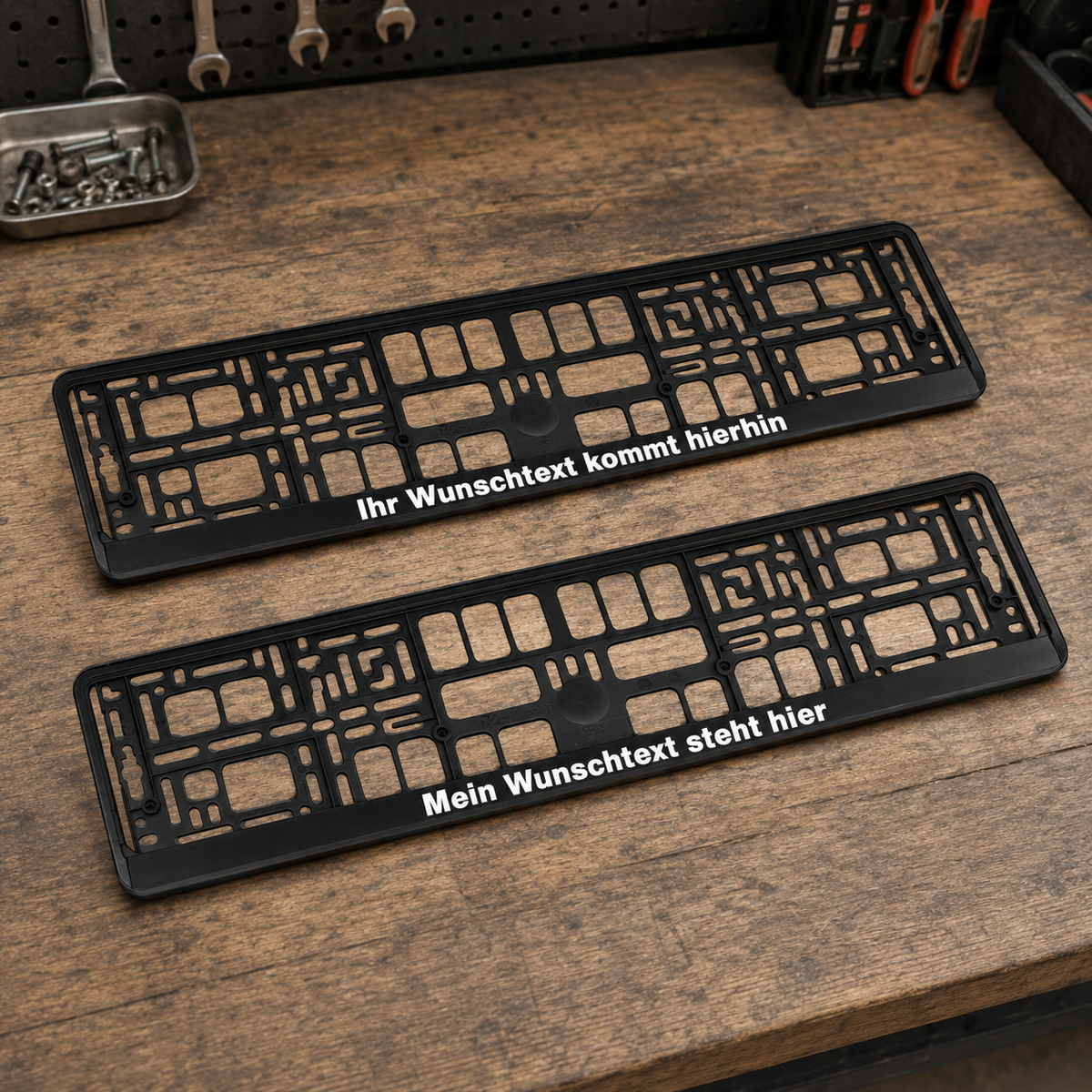 2x KFZ Kennzeichen Halter personalisiert mit Wunschtext | Schwarze Nummernschild Halterung bedruckt